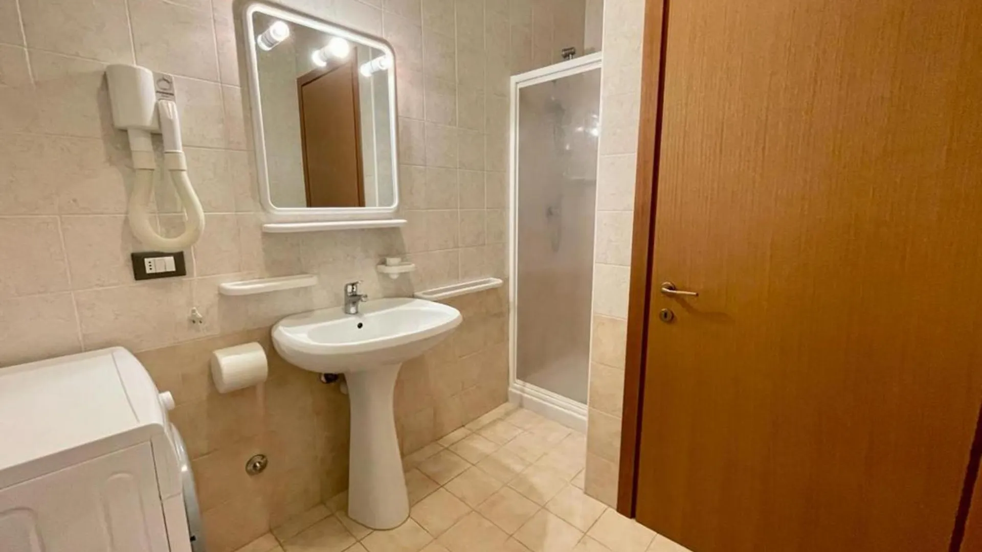 Lovely Flat Facing The Swimming Pool Caorle 0*,  Itália