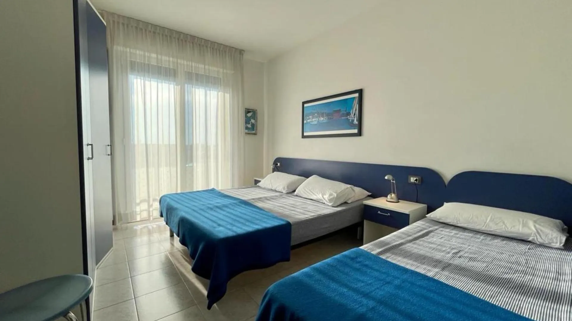 Lovely Flat Facing The Swimming Pool Caorle Itália
