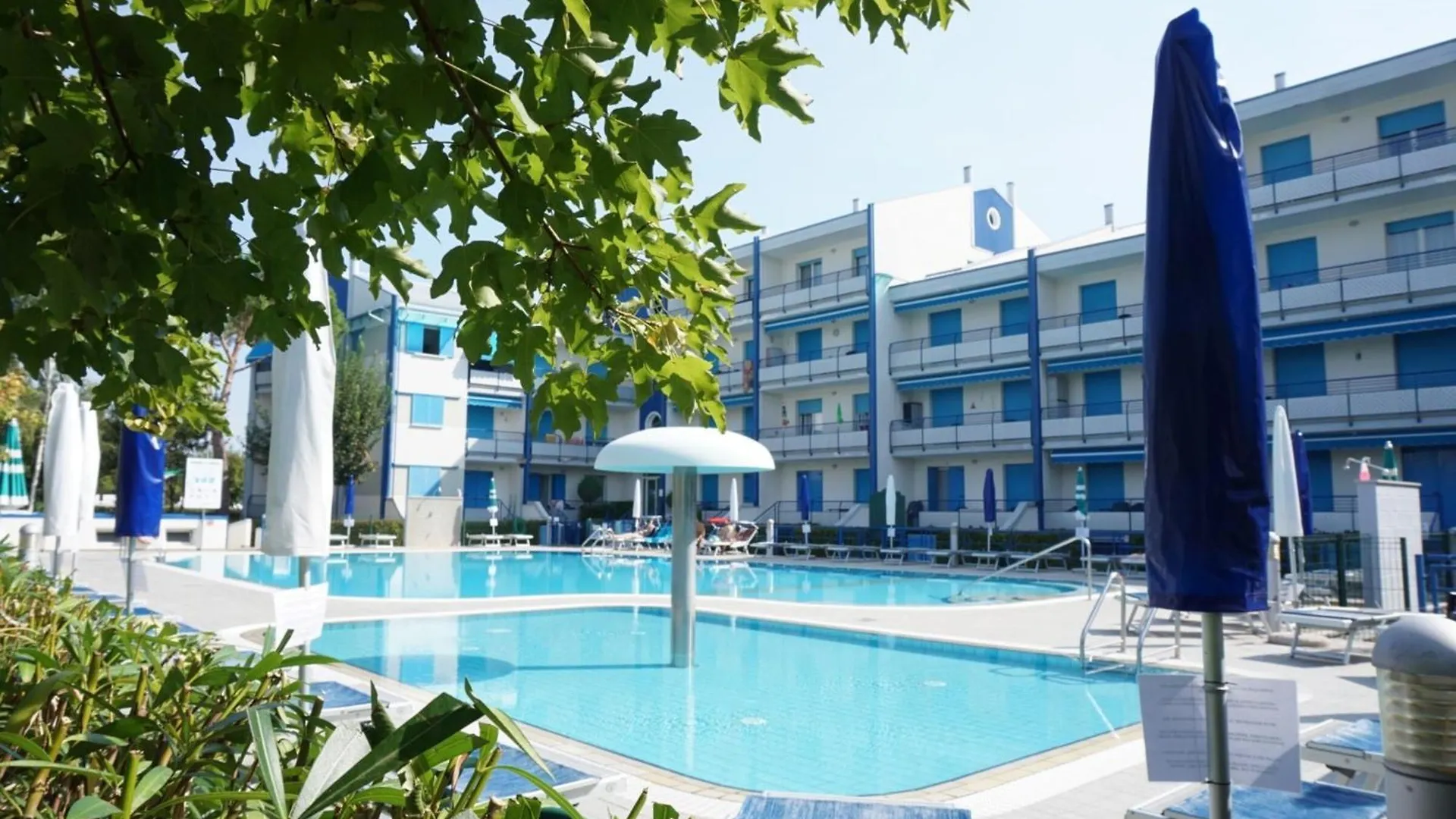 Apartamento Lovely Flat Facing The Swimming Pool Caorle