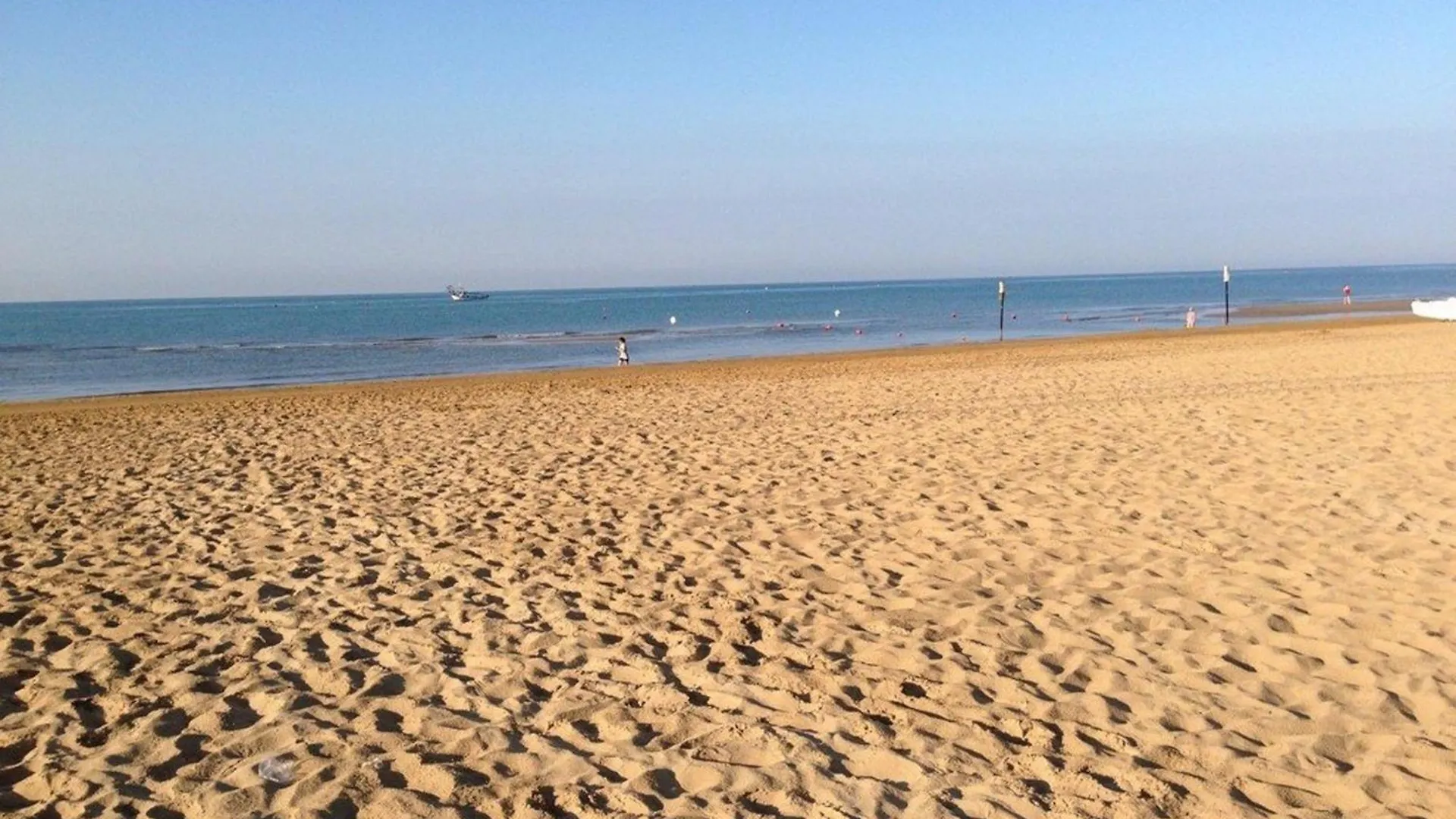 Lovely Flat Facing The Swimming Pool Caorle